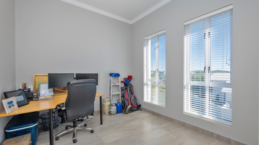 2 Bedroom Property for Sale in Struisbaai Western Cape